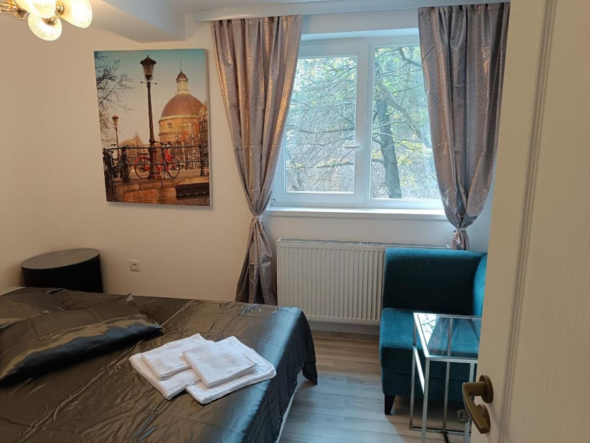 Viv Rosetti Hotel Яш Екстериор снимка