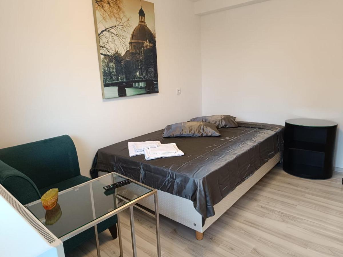 Viv Rosetti Hotel Яш Екстериор снимка